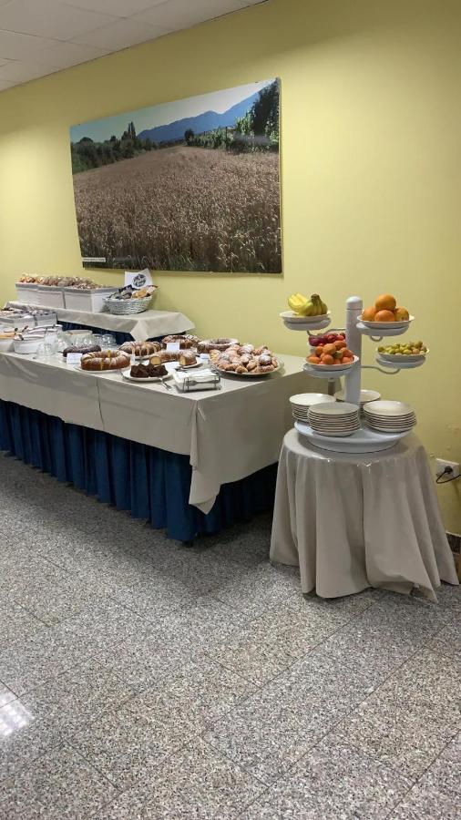 Hotel Rondine Marinella di Sarzana Esterno foto